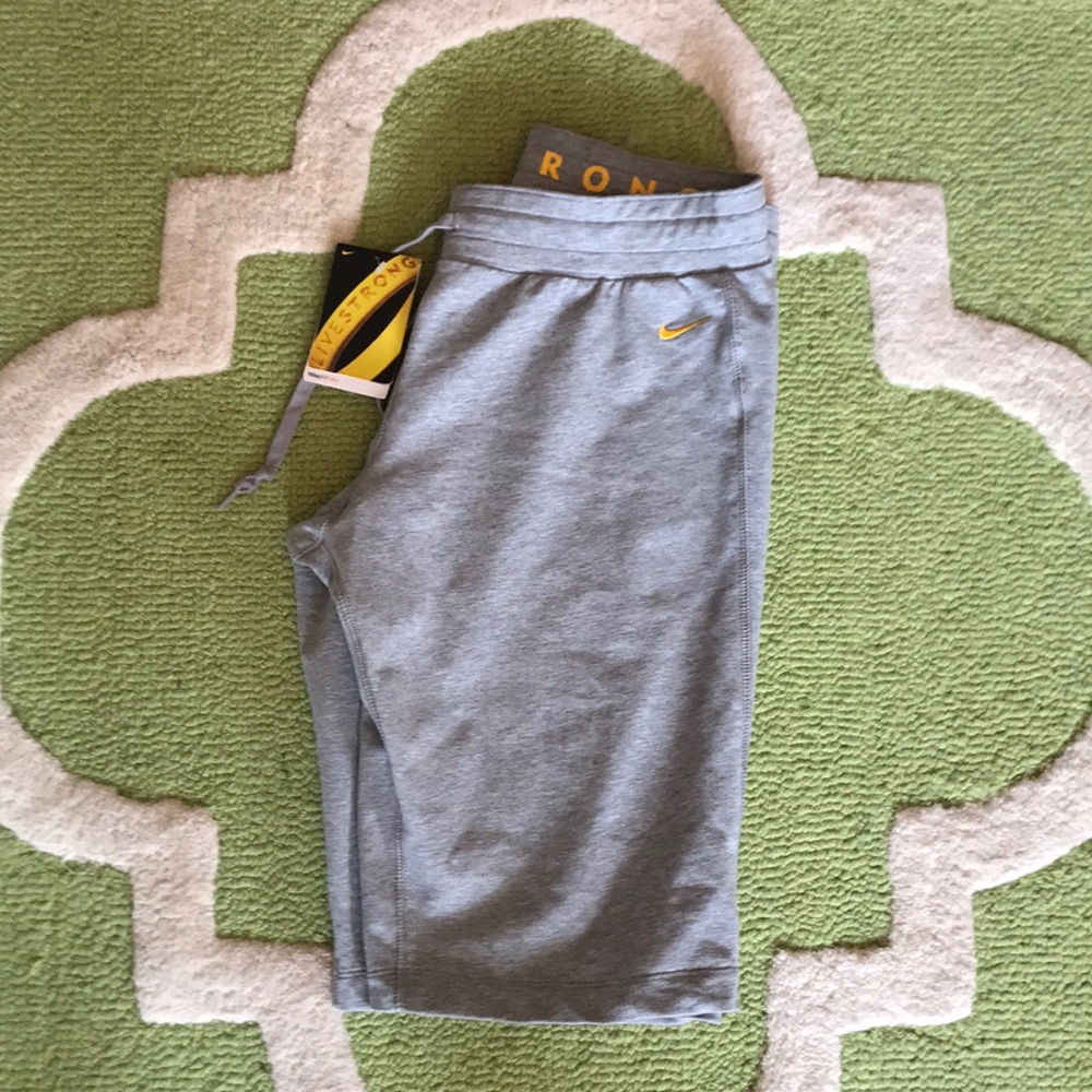 Nike Dry Fit Live Strong Short NWT